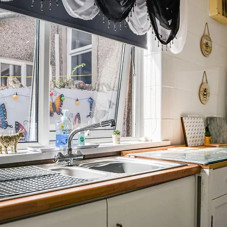 Holiday home Elizas Padstow
